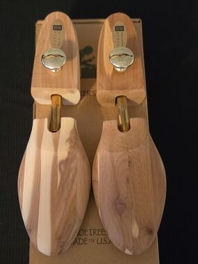 Arthur Beren Cedar Wood Shoe Tree - Men Size M